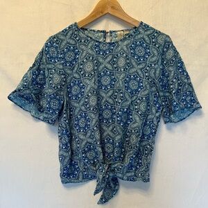 Evereve Allison Joy paisley pattern tie front crop top